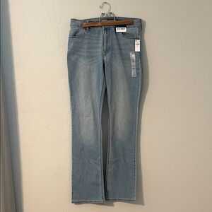 Old Navy Women's Light Blue Boot-Cut Jeans Size 8 NWT